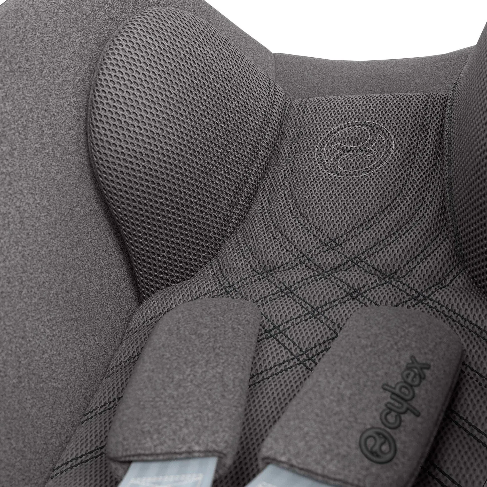 Cybex Cloud T PLUS i-Size Car Seat in Mirage Grey