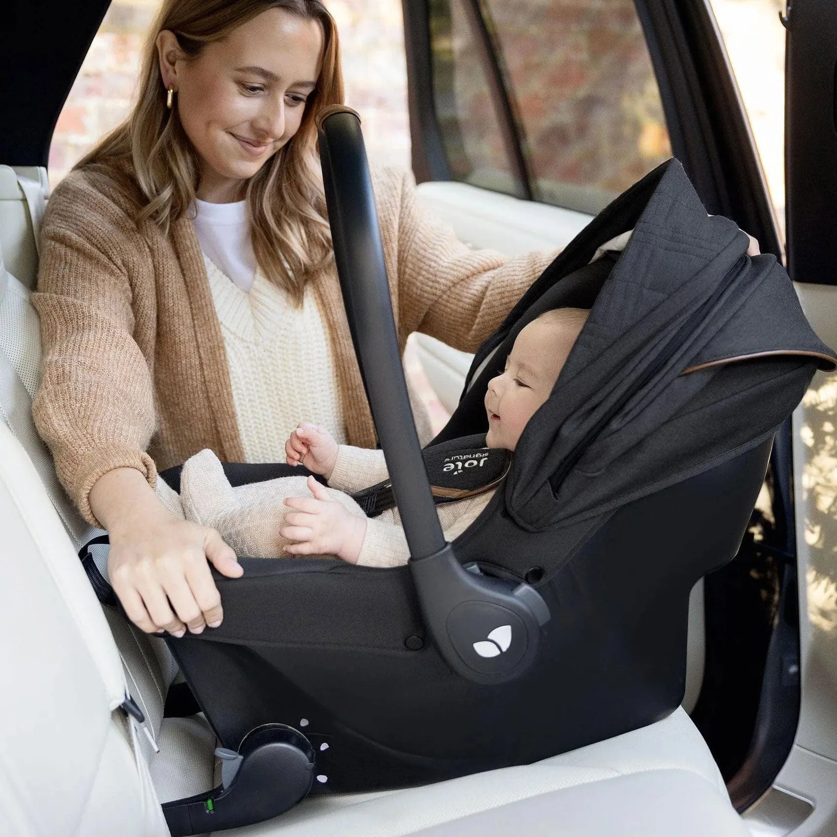 Joie Sprint Signature i-Size Car Seat in Eclipse