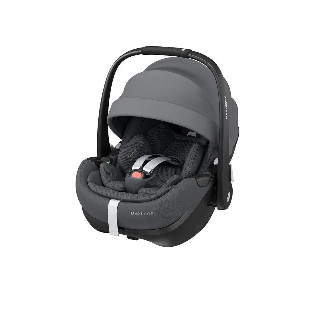 Maxi-Cosi Fame Premium   Pebble 360 Pro 2 Travel System